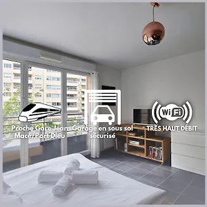 https://bnbgones-le-cosy-saint-louis-metro-jean-mace-et-saxe-gambetta.hotels-rhonealpes.com